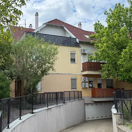 Swiss Stella Apartment Debrecen Exterior photo